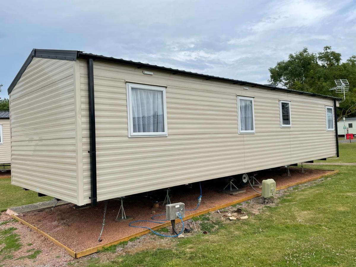 Tidal Caravan Minehead Exterior photo