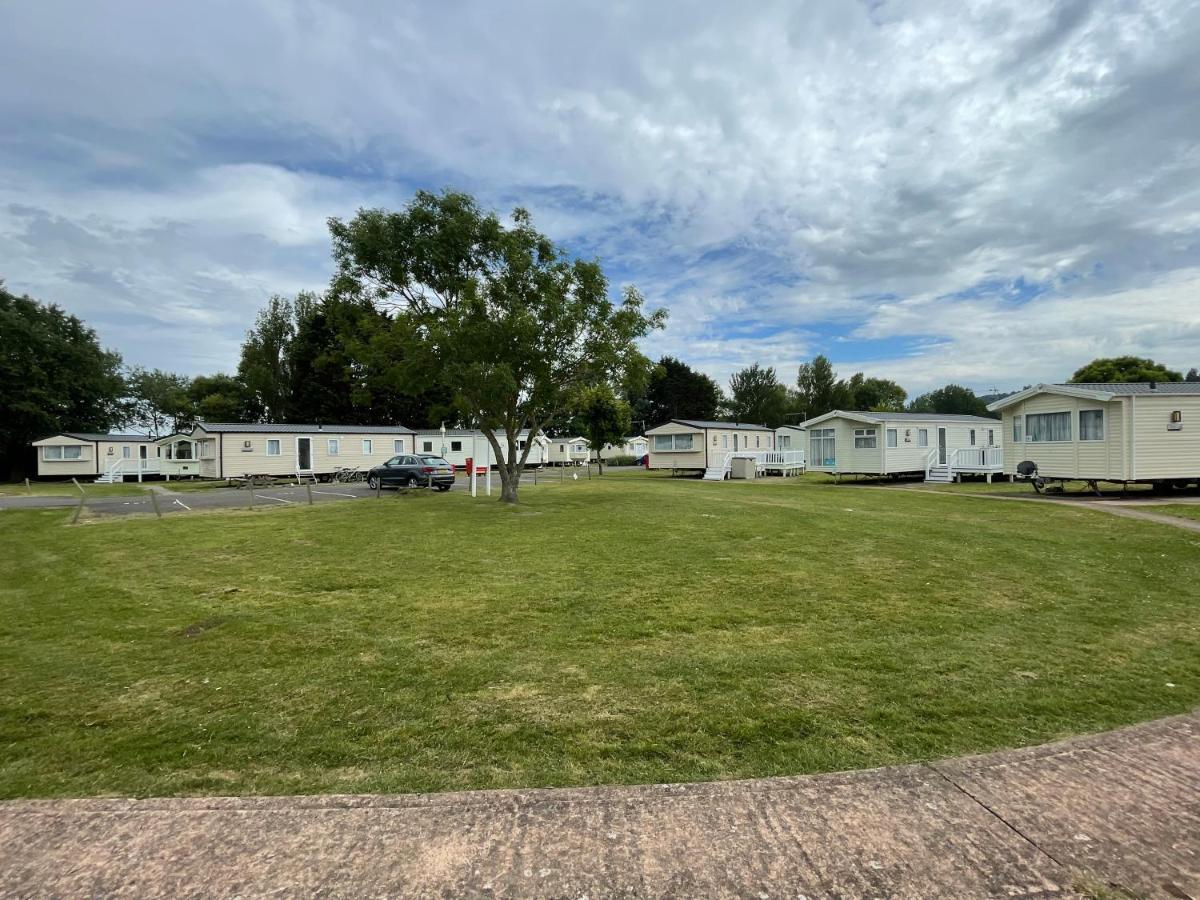 Tidal Caravan Minehead Exterior photo