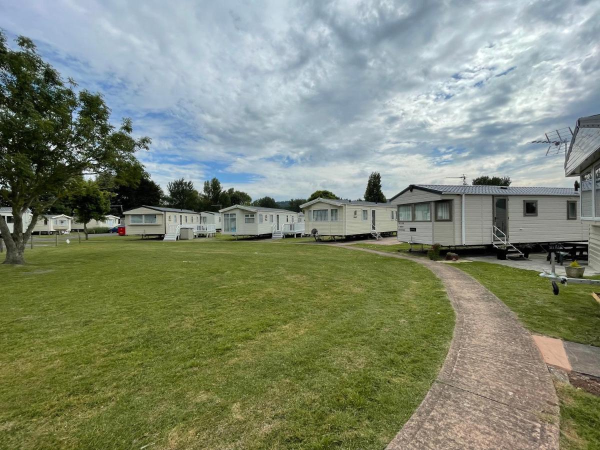 Tidal Caravan Minehead Exterior photo