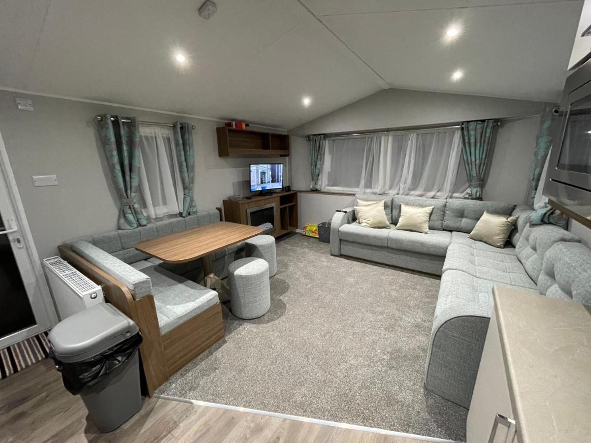 Tidal Caravan Minehead Exterior photo